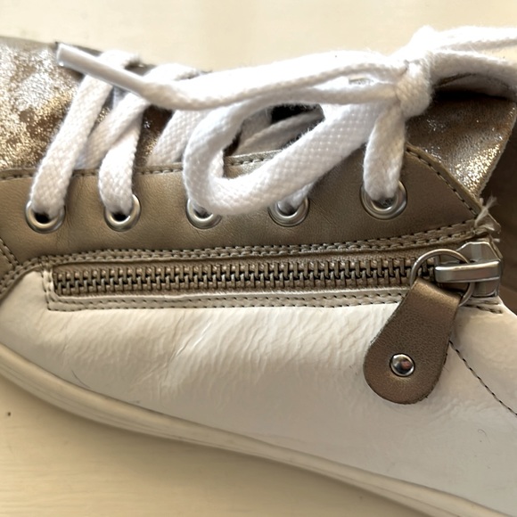 REMONTE SOFT Ladies sneaker white/pewter size 11 - Picture 5 of 8